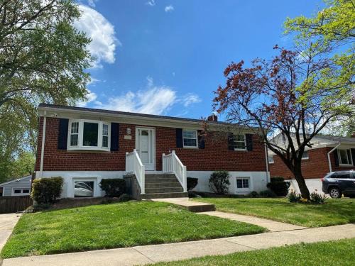North Bethesda Casa | North Bethesda Gem - Entire House 5 min from Metro
