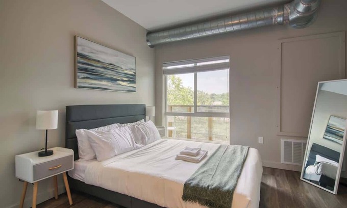 Ann Arbor Apartamento | North Campus 1B1B | Free Parking