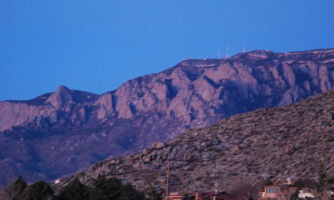 Cibola Addition Casa | North East Foothills, 4 dormitorios, vistas del atardecer