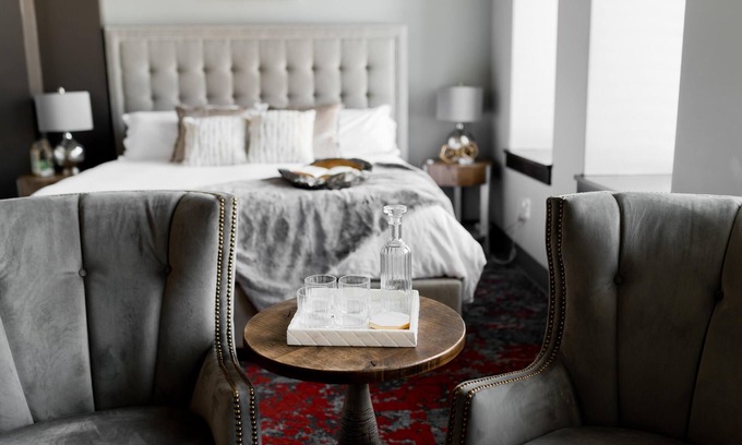 Logan Apartamento | Suite de lujo North Flat - 450 pies cuadrados con vista a la calle Center