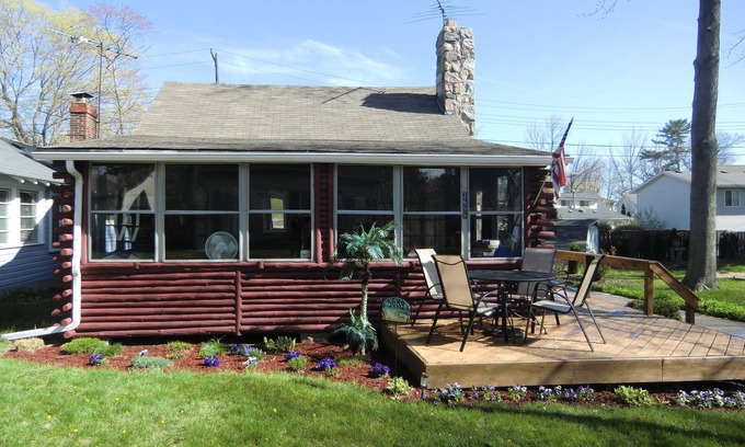 North Lakeport Cabina | North Lakeport Paseo de 200 pies a la playa del lago Huron