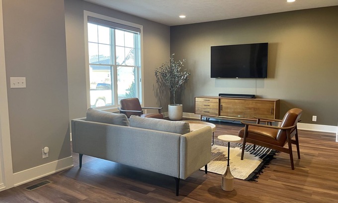 Lincoln Casa | North Lincoln, Minutes from Pinnacle Bank Arena and Memorial Stadium
