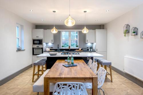 Lancaster Casa | North Lodge