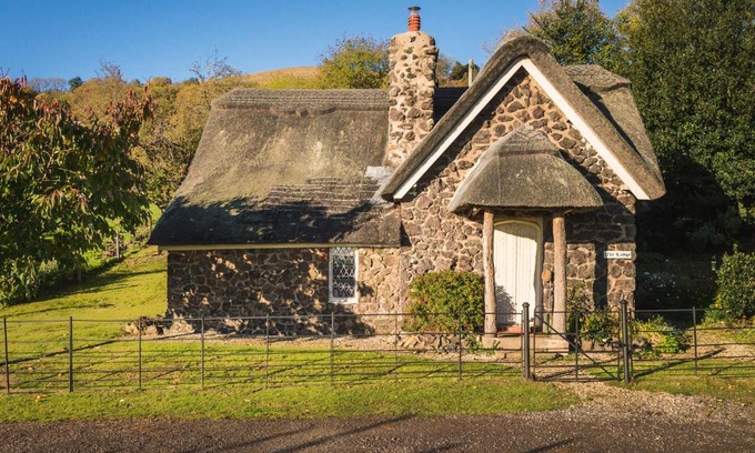 Moreton Casa | North Lodge