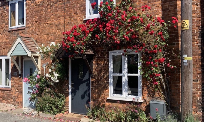 Snettisham Cabaña | North Norfolk Coastal Cottage in the beautiful village of Snettisham