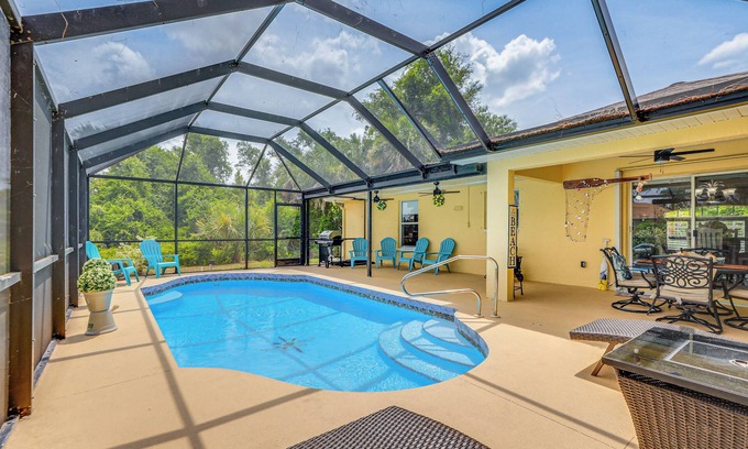 North Port Casa | North Port Home w/ Lanai & Pool - 8 Mi to Beach!