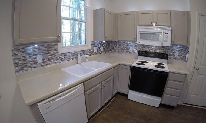 North Raleigh Casa | North Raleigh home in Wakefield Plantation Culd-de-sac lot in private wooded lot