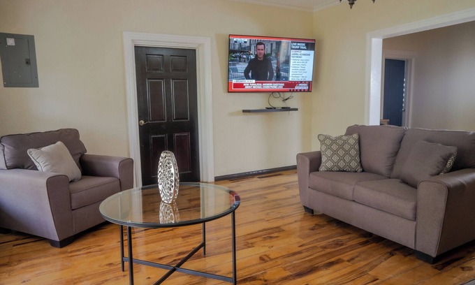 Mammee Bay Apartamento | North Ritz Villa - 2 Bedroom Apartment on the Second Floor
