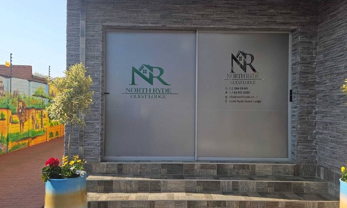 Kempton Park Cabina | North Ryde Guest Lodge where you comfort is our priority .