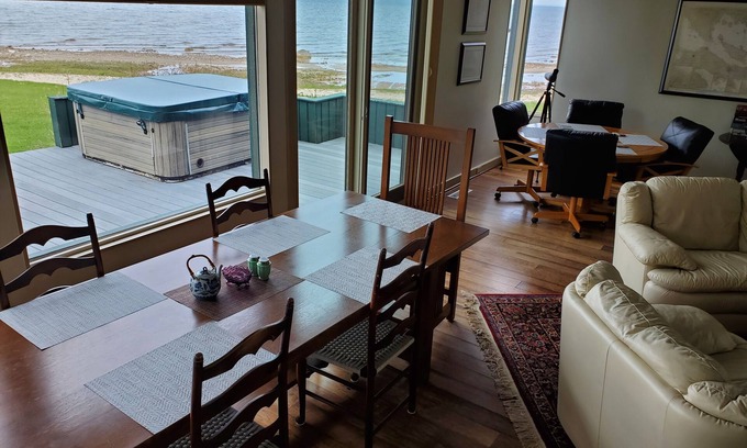 Cheboygan Casa | North Shore Retreat