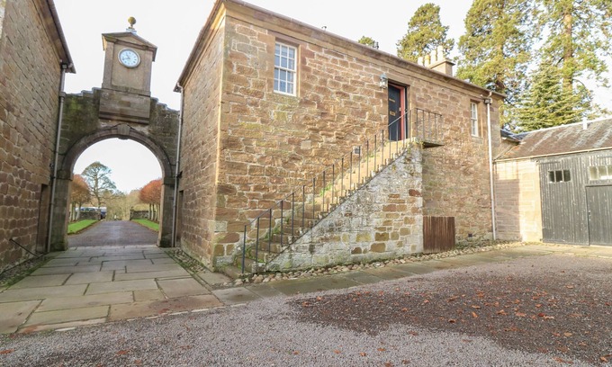 Montrose Cabaña | NORTH STABLES - HOUSE OF DUN, pet friendly in Montrose