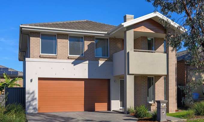 Cranebrook Casa | North-West 5Br near Woolworths & Regatta Centre