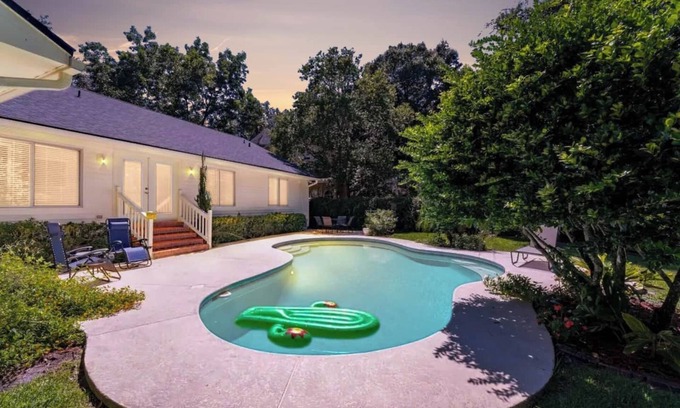 Southside Casa | Northeast Florida Retreat