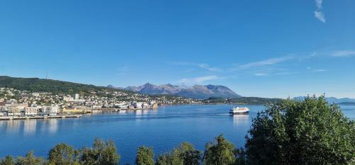 Harstad Apartamento | Northern lights central apartment