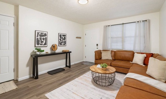 Northern Woods Casa | Northern Valley - Charming and Cozy, 2BR, 1 BA
