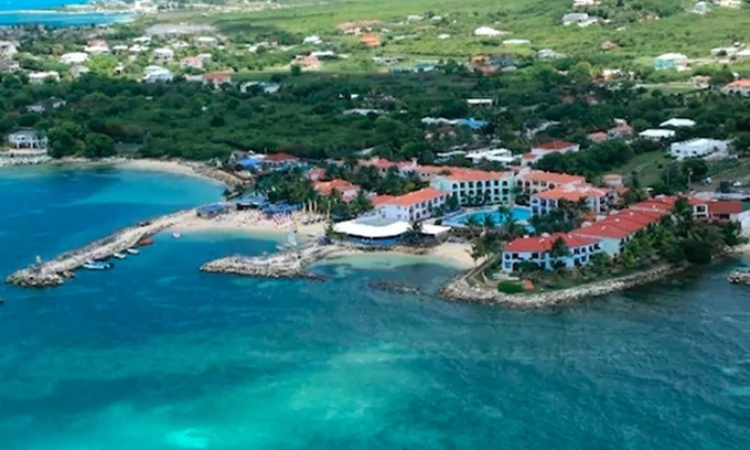 Dickenson Bay Hotel | Northshore Seaside Suites