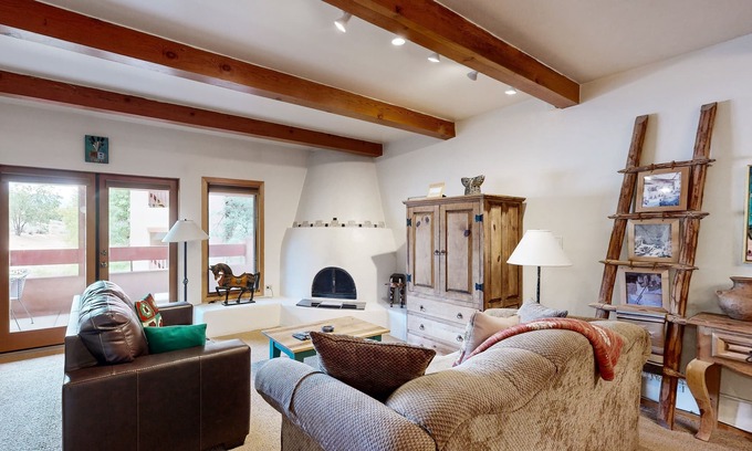 Santa Fe Condominio | Northside Hideaway with Mountain Views & Air-Conditioning | Minutes to Plaza