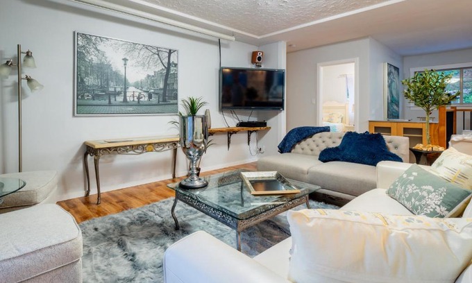 Canyon Heights Casa | NorthVAN nature living home