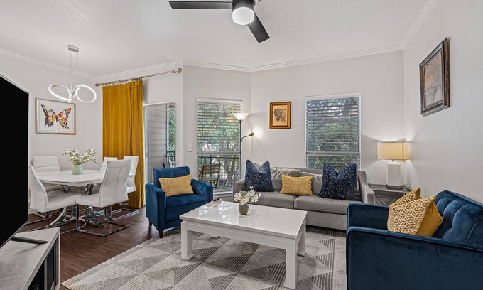 Shepherd Mountain Condominio | Northwest Lake Austin Modern Condo