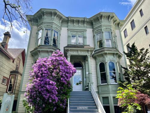 Alphabet Historic District Hostal | Northwest Portland Hostel