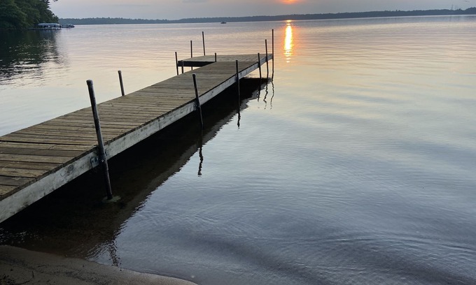Stone Lake Cabina | Northwoods lakeside family-friendly cabin. Amazing sunsets! Nice sandy beach.