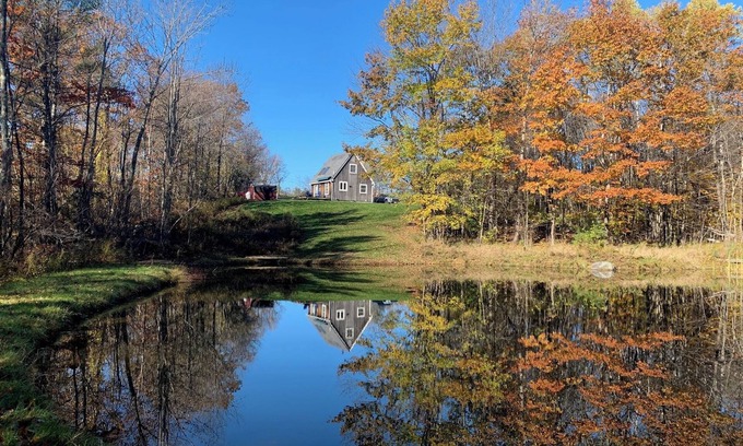 Canaan Casa | Not-so-tiny, Tranquil, Pond Front Bungalow