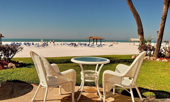Aloha Kai Casa | Nueva renovación. Villa frente al mar de 4 dormitorios - Justo en la playa n. ° 1 clasificada, Siesta Key