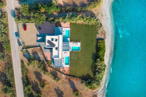 Nea Skioni Villa | Notos Suites Nea Skioni