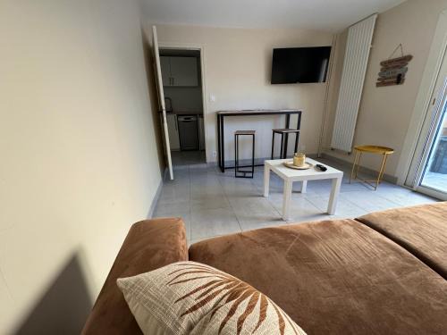 Perols Apartamento | Nouveau Appartement PEROLS rénové en 2024