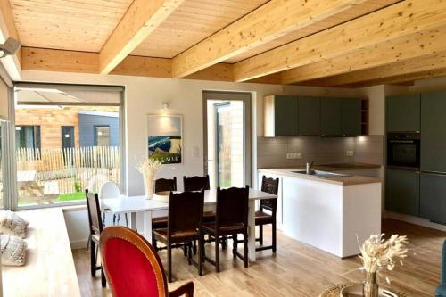 Crozon Casa | NOUVEAU: La cabine du bout du monde - Les Pierres Noires - votre résidence finistérienne de haut standing (GL2)