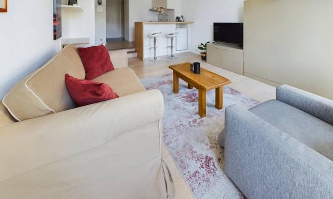 Sint-Gillis Apartamento | Nouveau Studio - Central, Calme et Bien Placé