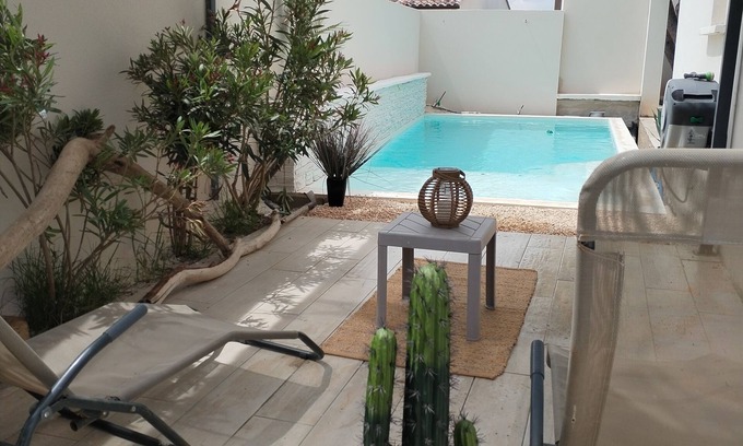 Pont-Saint-Esprit Casa | Nouvelle Propriété Pavillon Neuf Climatisé Piscine Chauffée Jardin Clôturé