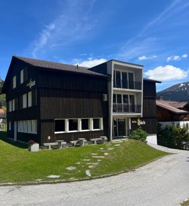 Sedrun Hostal | Nova Casa Spinatscha Sedrun