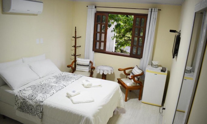 Centro Casa | Nova Suíte - centro de Domingos Martins + Café da manhã