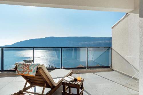 Topla Apartamento | Novi Hills Residence