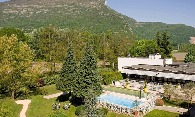Voreppe Hotel | Novotel Grenoble Nord Voreppe