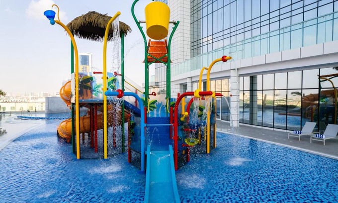 Jumeirah Village Triangle Hotel | Novotel Jumeirah Village Triangle