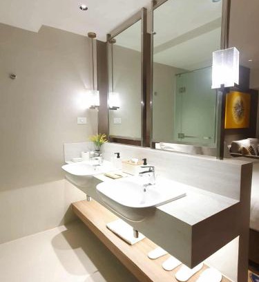 Makati Hotel | Novotel Manila Residence Hotel by Jolly Luxe Suites at Acqua