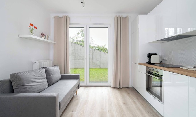 Jezyce Apartamento | Nowoczesne Apartamenty dla 2 Doroslych i 2 Dzieci Parking by Noclegi Renters