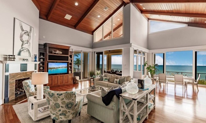 Bonita Springs Casa | NoworNever - Breathtaking Views on Double Lot Beachfront Home