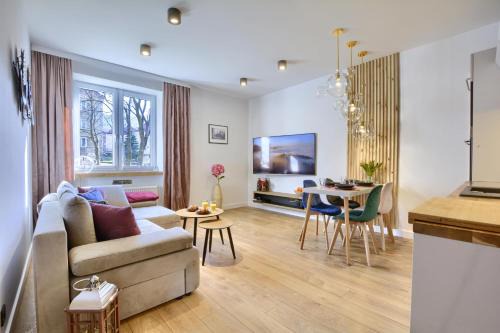 Kowary Apartamento | Nowy Apartament, dobrze wyposażony, blisko w górki, dostęp na kod