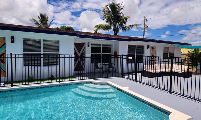 Oakland Park Villa | Private & cozy Studio. Great location, Private Pool at the villa&Near the beach