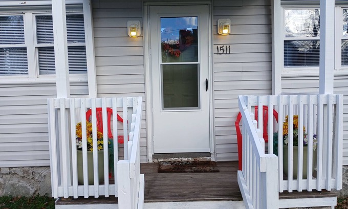 Mount Airy Casa | PROMO 10% WEEKLY/20% MONTHLY Pet Friendly, Home, private fenced yard.