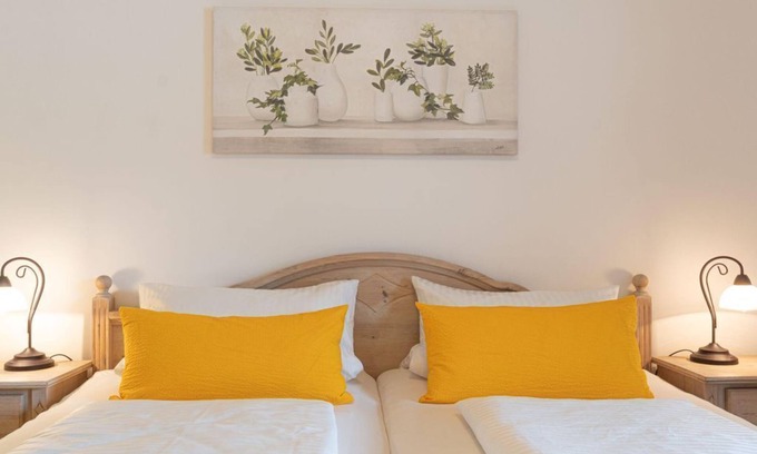 Wallgau Apartamento | "Nr. 5" Apartment Karwendelblick, 1 bedroom, shower, WC - Sabine, house