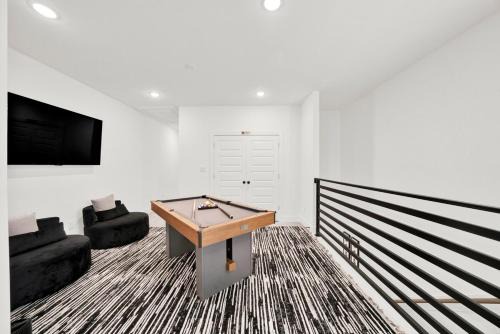 OST - South Union Apartamento | NRG Black Lounge Townhome Close to all Stadiums downtown & City Life