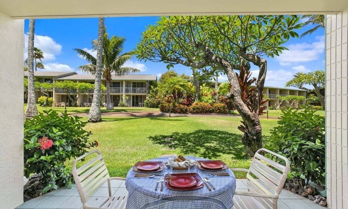 Napili Condominio | Ubicación de ensueño de Maui en la famosa bahía de Napili! Pasos a la playa!: NS C116