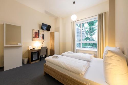 Friedrichshain Hotel | Nu Wave Hotel Berlin - Digital Check-In 2025