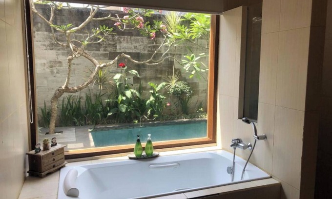 Taman Griya Casa | Nuansa Kori House 4 Bedrooms, Jimbaran
