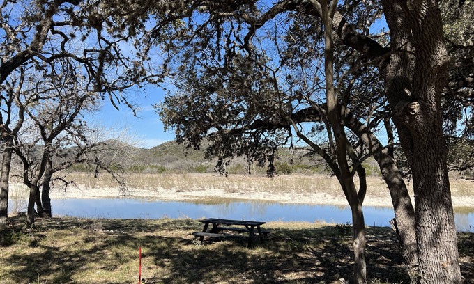 Barksdale Cabina | Nueces River Cabins-Pecan Cabin