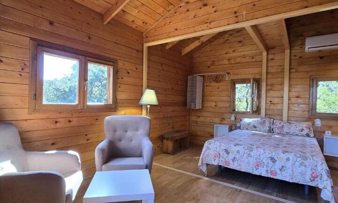 Retuerta del Bullaque Hotel | Nuevo Ecolodge Cabañeros